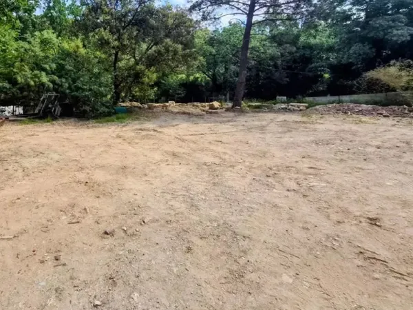 Terrain 1300 m²