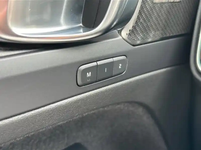 Volvo Xc40 t4 recharge 129+82 ch dct7 — photo 14