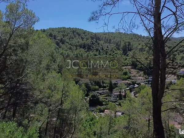 Terrain 1354 m² Solliès-Toucas