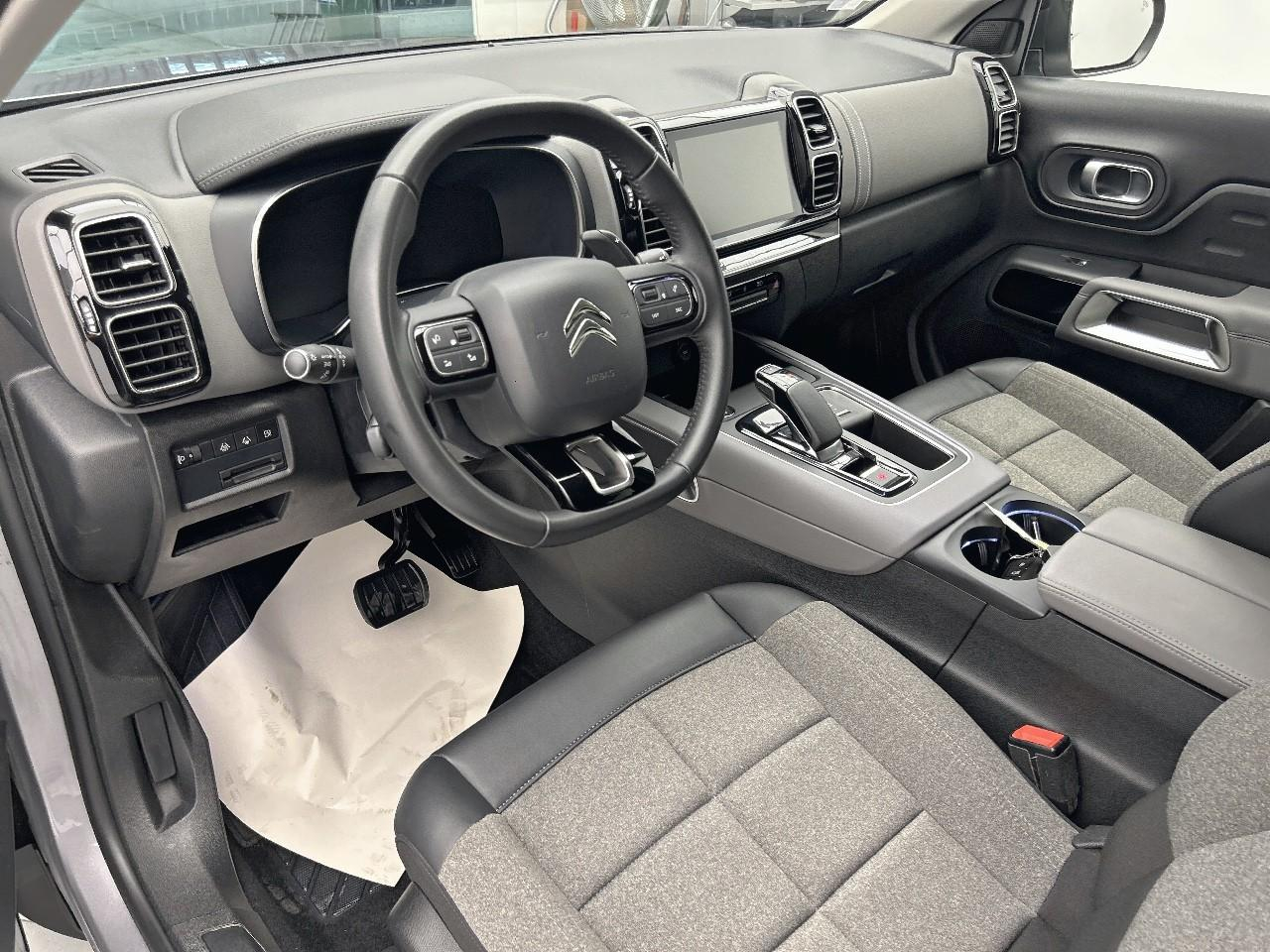 Peugeot 3008 hybrid 225 e-eat8 allure — photo 9