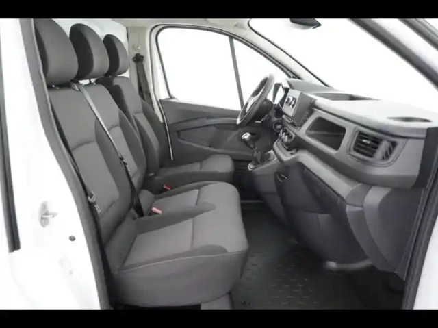 Renault Trafic fg l1h1 3t 2.0 blue dci 130ch advance -24 — photo 15