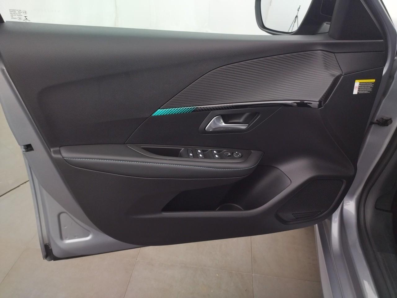 Peugeot 208 puretech 100 s&s bvm6 allure — photo 23