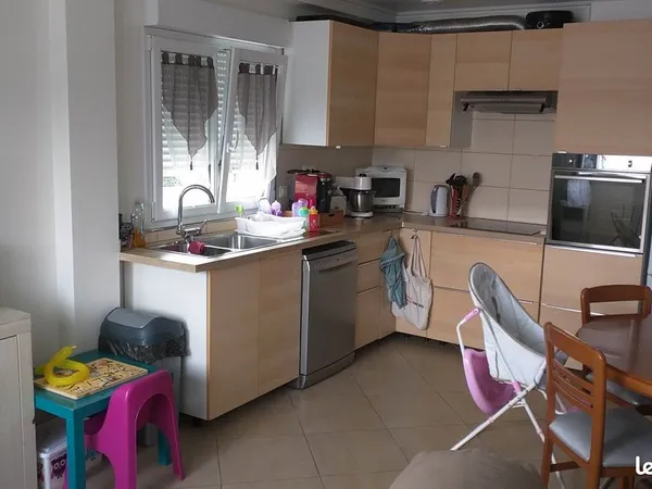 À LOUER - APPARTEMENT F2 DE 38 m² AVEC PARKING PRIVÉ - VILLEVAUDÉ (77410)