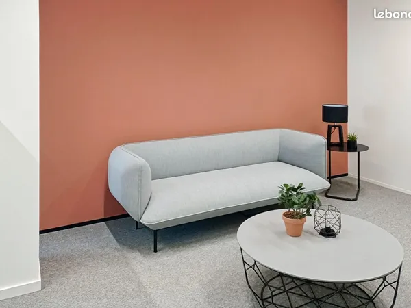 Rejoignez une communauté d'affaires dynamique à Spaces Euronantes