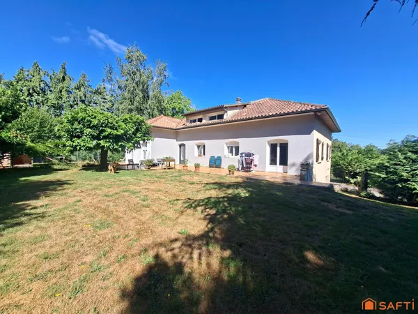 65150 PROCHE DE LANNEMEZAN, MAISON DE 223m2 DANS UN PARC DE 11 156M2