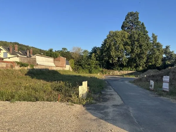 Terrain 260 m²