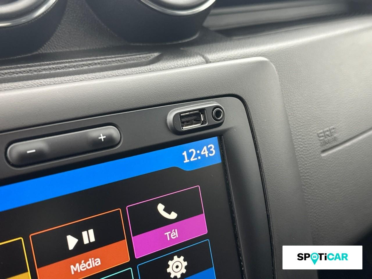 Dacia Duster 1.5 blue dci 115ch prestige 4x4 — photo 19