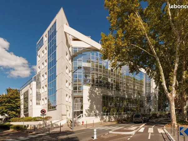 Bureaux 360 m²