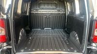 Peugeot Partner M Diesel 130ch automatique — photo 14