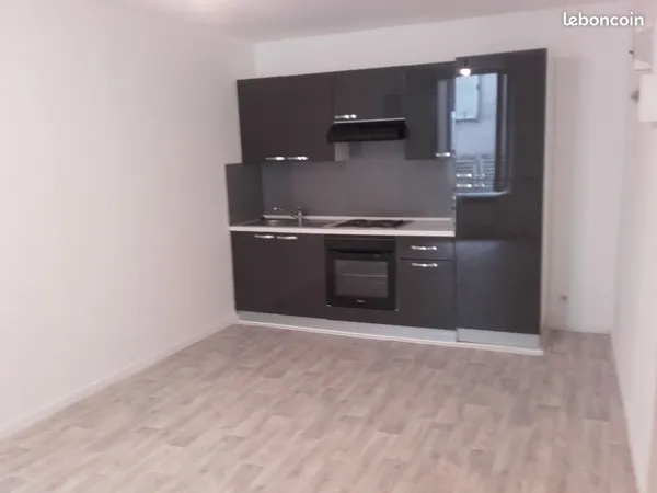 F1 35m² plein centre pour etudiant 430 cc