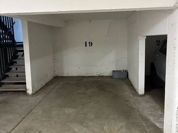 Parking 26 rue serviez Pau
