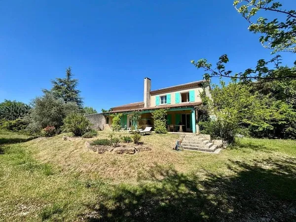 Villa 6 pièces 164 m²