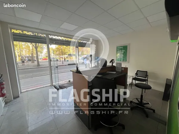 Boutique 50 m² PARIS