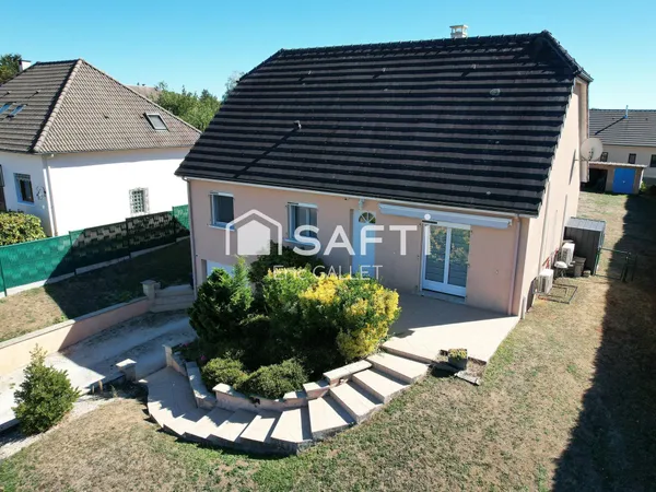 Maison 6 pièces avec jardin