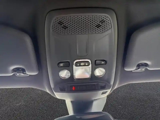 Peugeot 2008 puretech 130 s&amp;s eat8 allure — photo 25