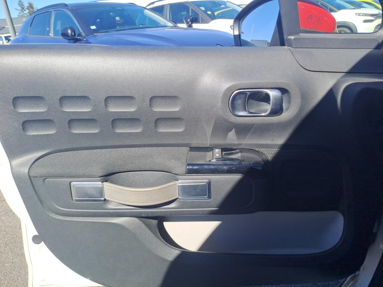 Citroën C3 puretech 83 s&s bvm5 shine — photo 18