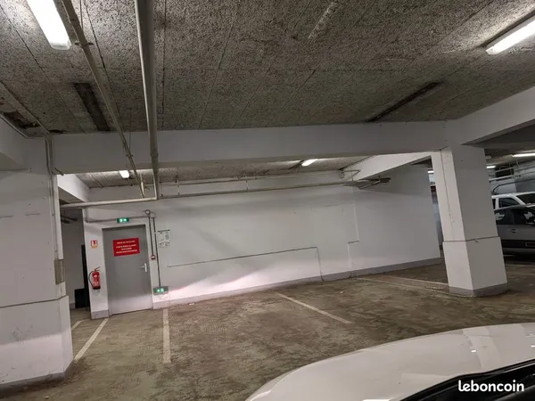 Location Place de parking Vaise