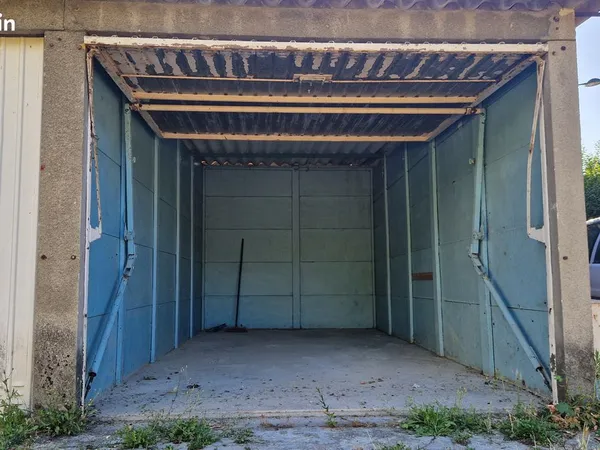 Stationnement Location Bourgoin-Jallieu 13m² 70€