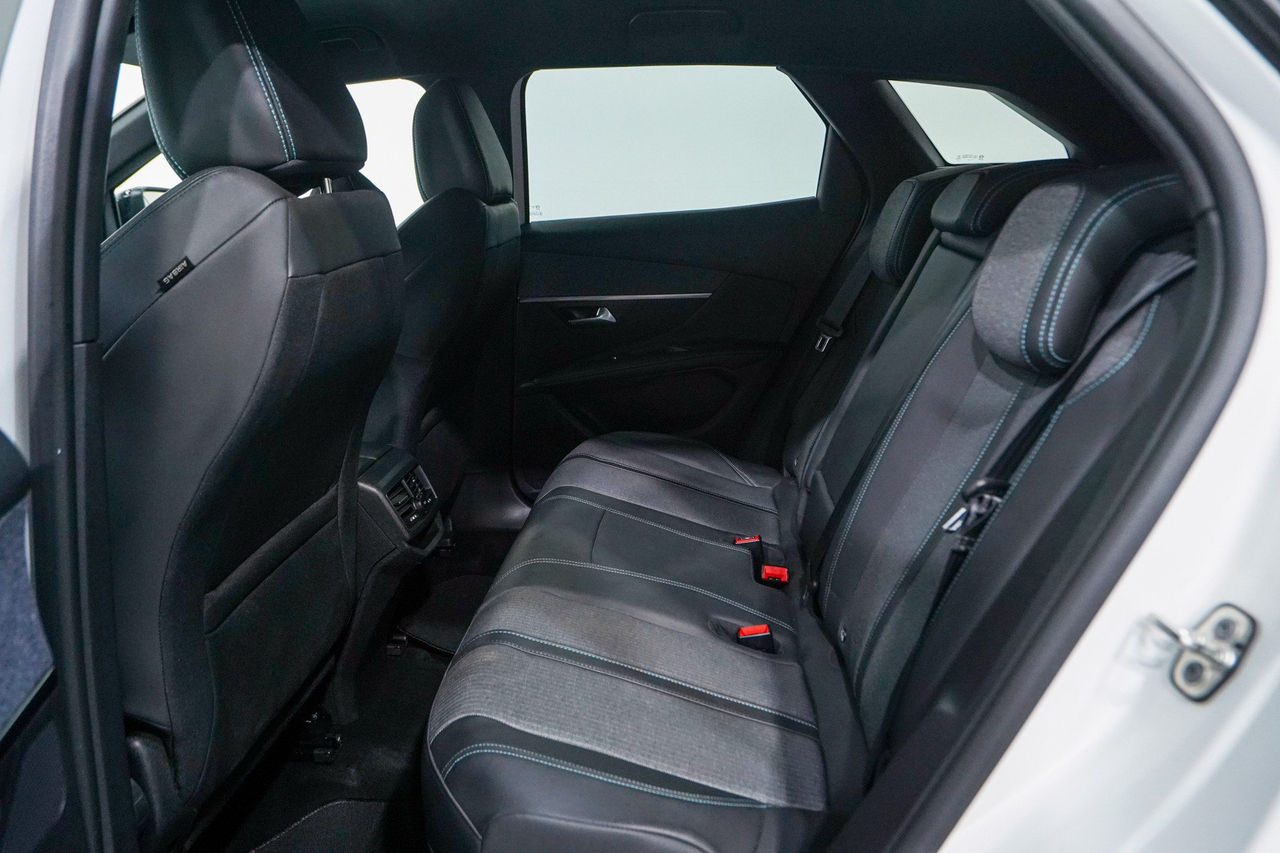 Peugeot 3008 — photo 31