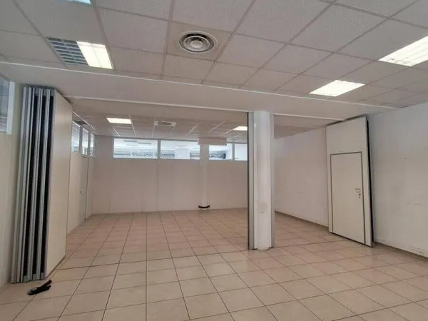 Bureaux 458 m²