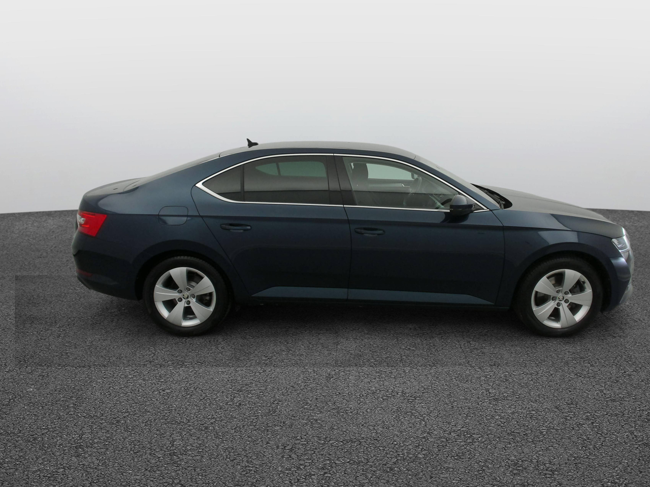 Skoda Superb 1.4 TSI PHEV 218 ch DSG6 — photo 4