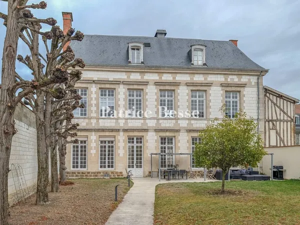 Un hôtel particulier du 17e s. au coeur de Châlons-en-Champagne