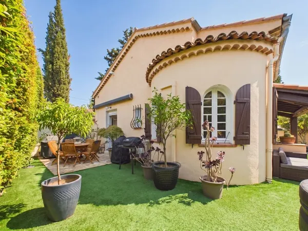 Maison de Charme 4 Pièces avec Dépendance, Jardin et Garage Emplacement d'exception au calme absolu