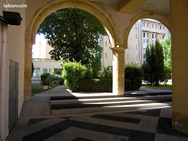 Appartement 2 pièces 45m2 avec parking